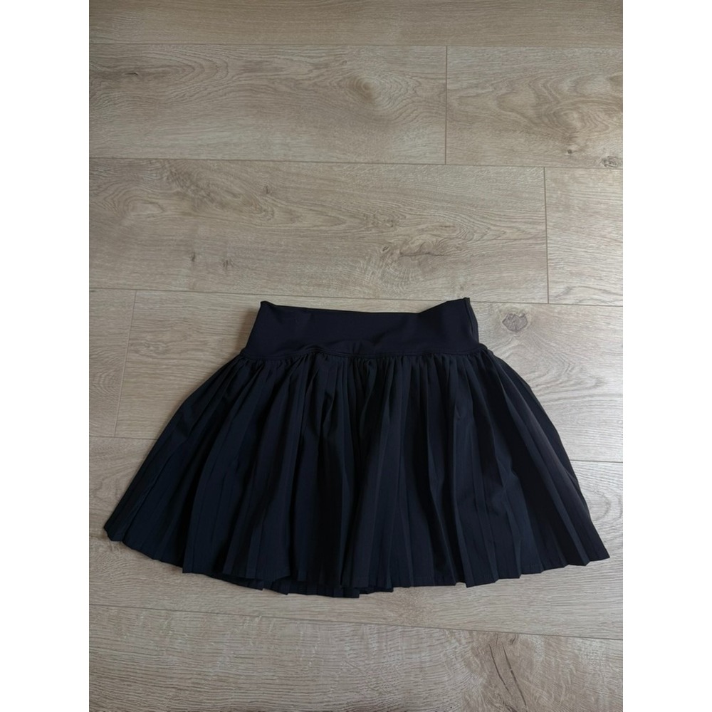 EUC Girls Originality pleated black ruffle skirt skort atheltic tennis size M